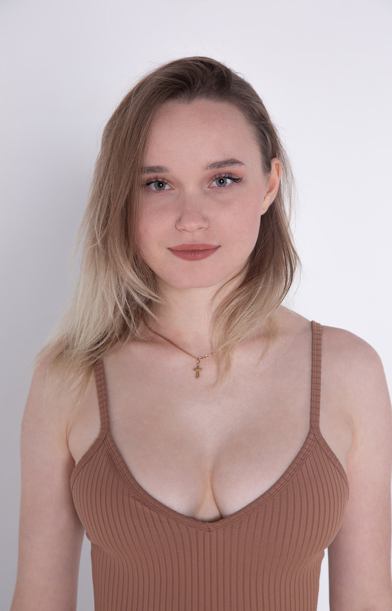 Алина, 21 год, 3 размер груди